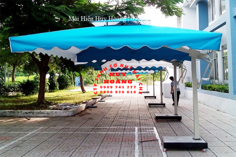 Dù che nắng mưa ngoài trời