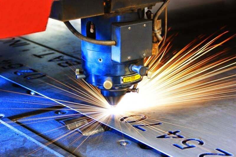 Gia công cắt laser