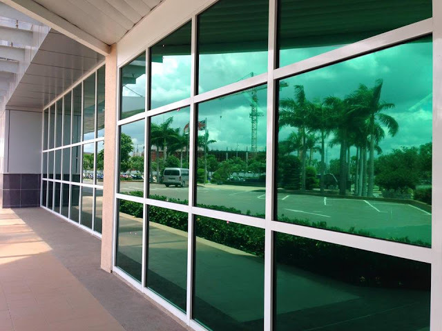 Giấy dán kính phản quang, dán Decal chống nắng