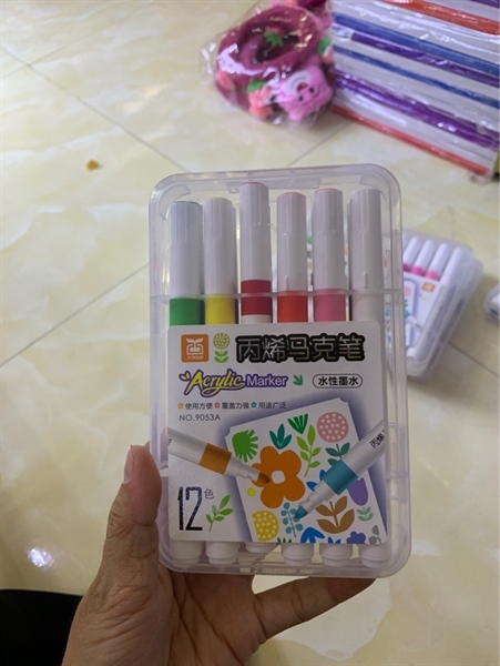 Bút màu Acrylic Maker 12 màu - Văn Phòng Phẩm Green Care - Công Ty TNHH Green Care Việt Nam
