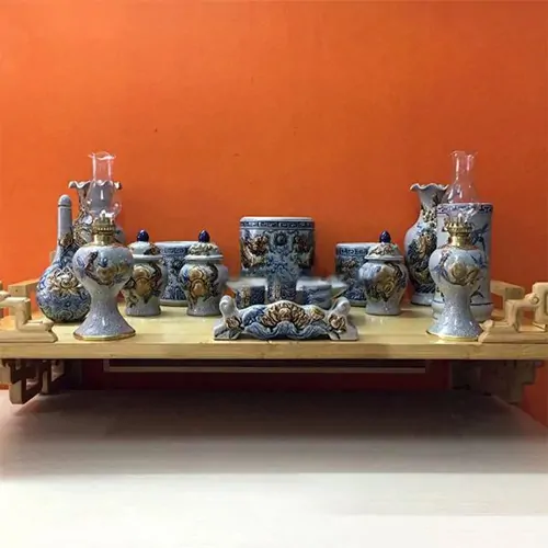 Bộ đồ thờ men rạn bằng sứ mẫu DTBT-016 - Cửa Hàng Ban Thần Tài - Chuyên Bàn Thờ Thần Tài - Thổ Địa