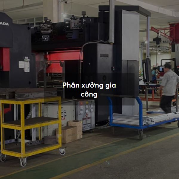 Phân xưởng gia công - Tủ Bảng Điện Trường Giang - Công Ty Cổ Phần Điện Trường Giang