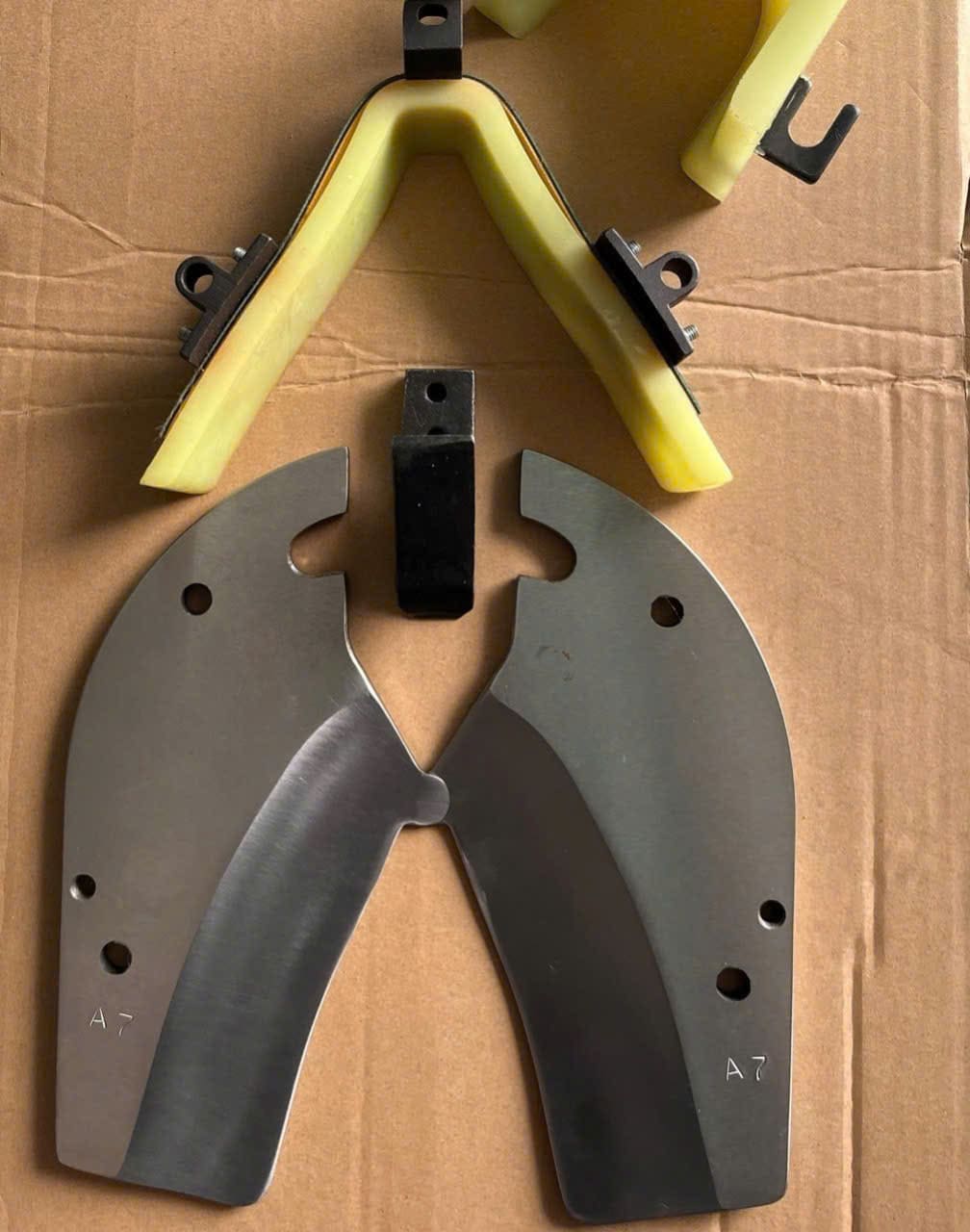 Kẹp cao su máy gò mũi