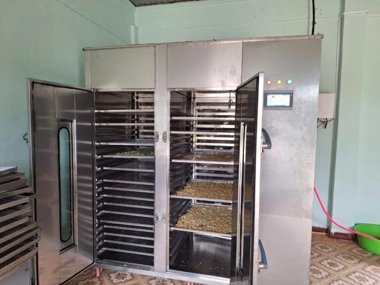 Giao máy sấy lạnh 200kg sấy hoa hồng tại Đắk Lak - Máy Sấy  Enoagri - Công Ty TNHH Công Nghệ Enoagri