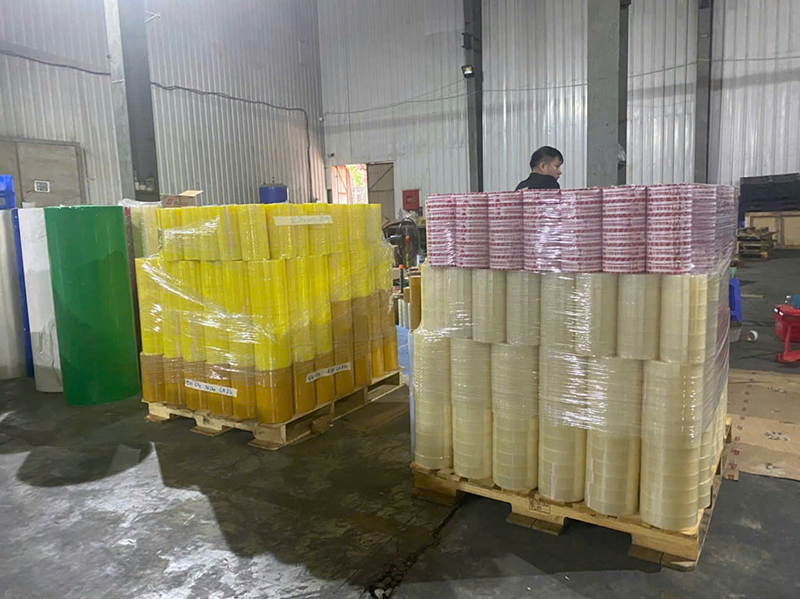 Băng dính - Vật Liệu Đóng Gói Cường Thành - Công Ty Cổ Phần Tổng Hợp Cường Thành