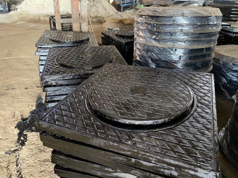 Nắp hố ga Composite ngăn mùi khung âm nắp tròn