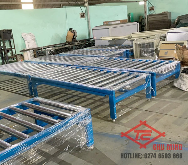 Băng tải con lăn - Thiết Bị Phun Sơn Chu Ming - Công Ty TNHH Thiết Bị Phun Sơn Tự Động Hóa Chu Ming