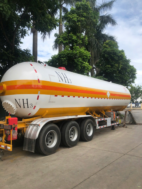 Bồn chứa và thiết bị