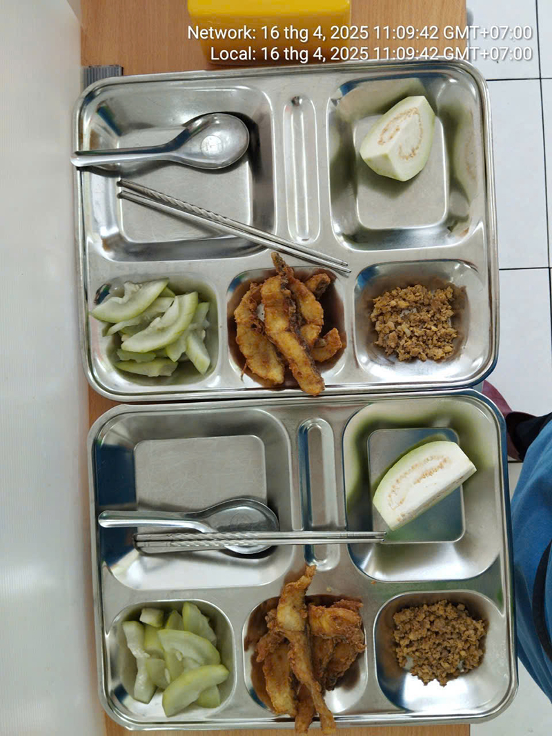 Suất ăn công nghiệp