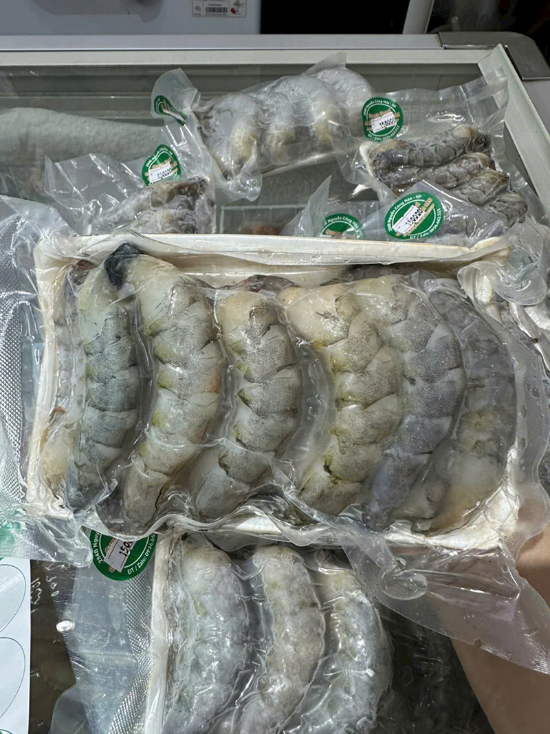 Tôm bóc vỏ