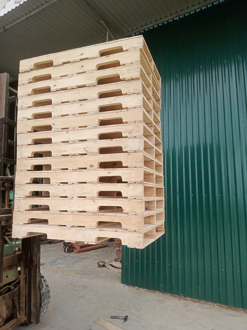 Pallet gỗ
