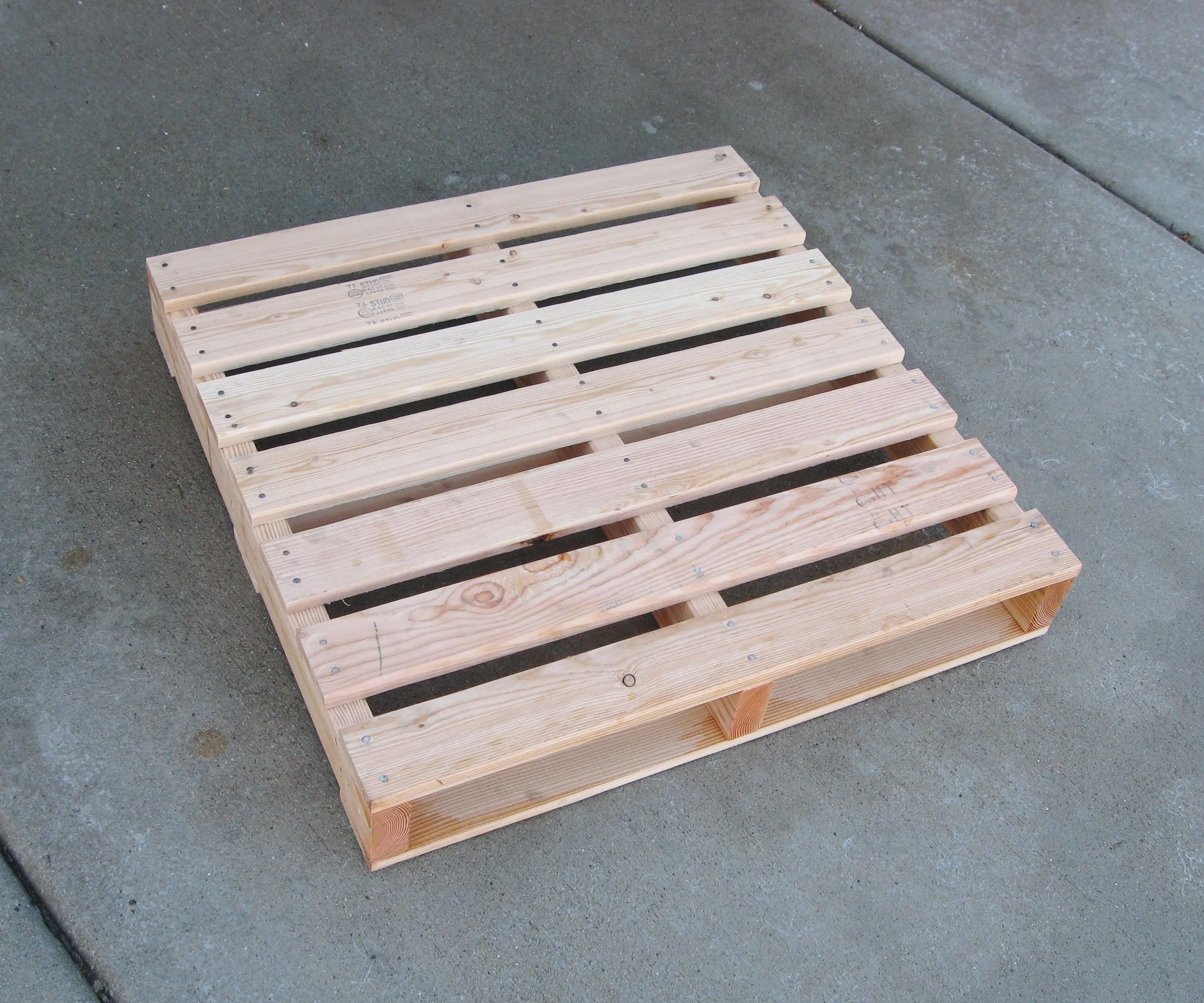 Pallet gỗ - Thùng Gỗ Wooden Việt Nam – Công Ty Cổ Phần XNK Wooden Việt Nam – Chi Nhánh Bắc Giang