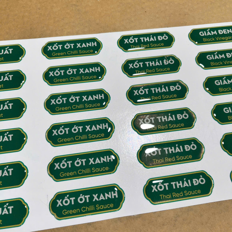 Tem nhãn nhựa