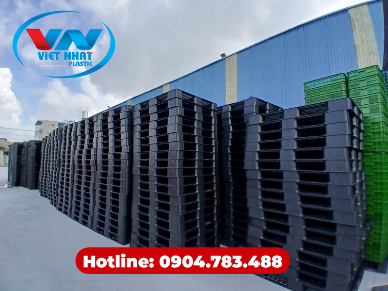 Hình ảnh kho hàng ở nhà máy - Nhựa Việt Nhật - Công Ty TNHH Nhựa Việt Nhật