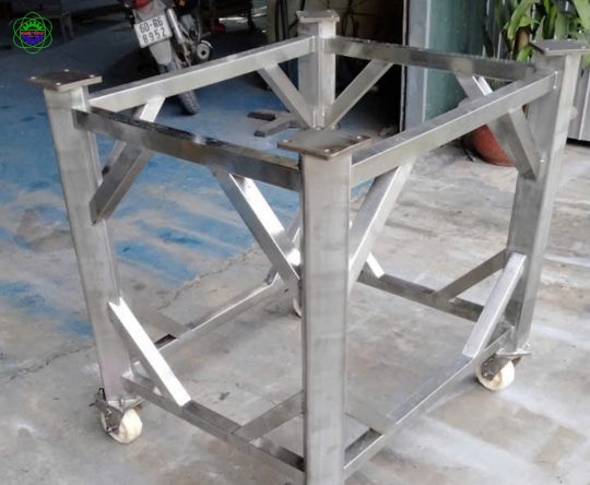 Kệ để máy inox
