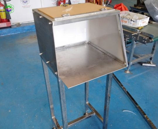 Thùng chứa sản phẩm lỗi