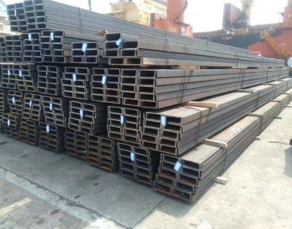 Thép U250 x 78 x 7 x 12000 (SS400)