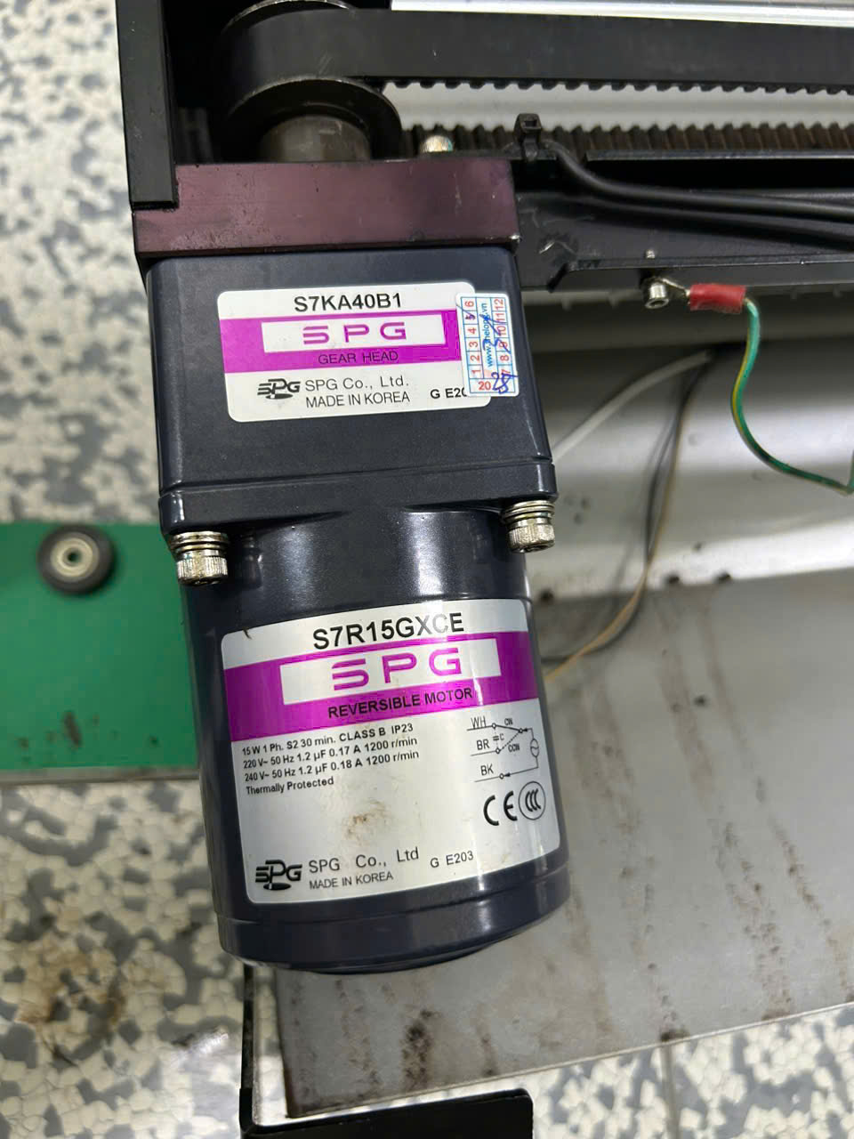 Motor giảm tốc