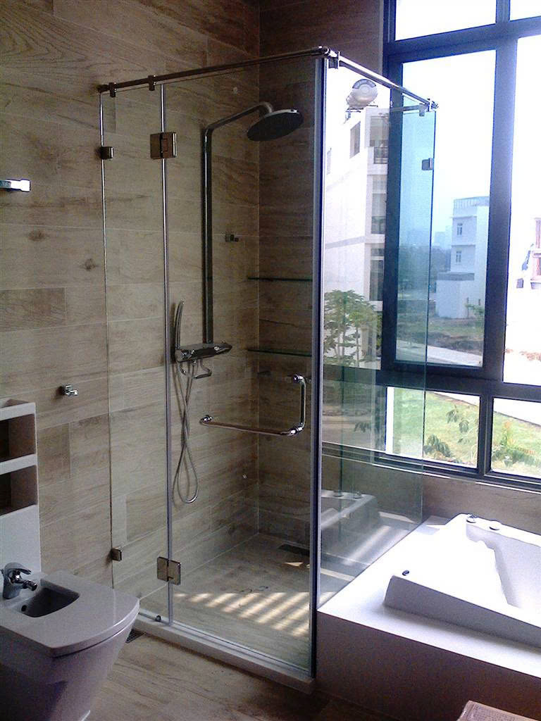 Phòng tắm kính - Hộ Kinh Doanh Cơ Sở Nhôm Kính Hoàng Thịnh