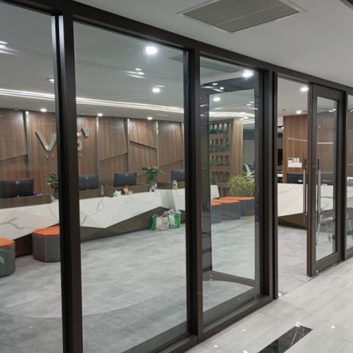 Kính chống cháy EI45 - Cửa Chống Cháy Adamco - Công Ty Cổ Phần Đầu Tư Và Xây Dựng Adamco