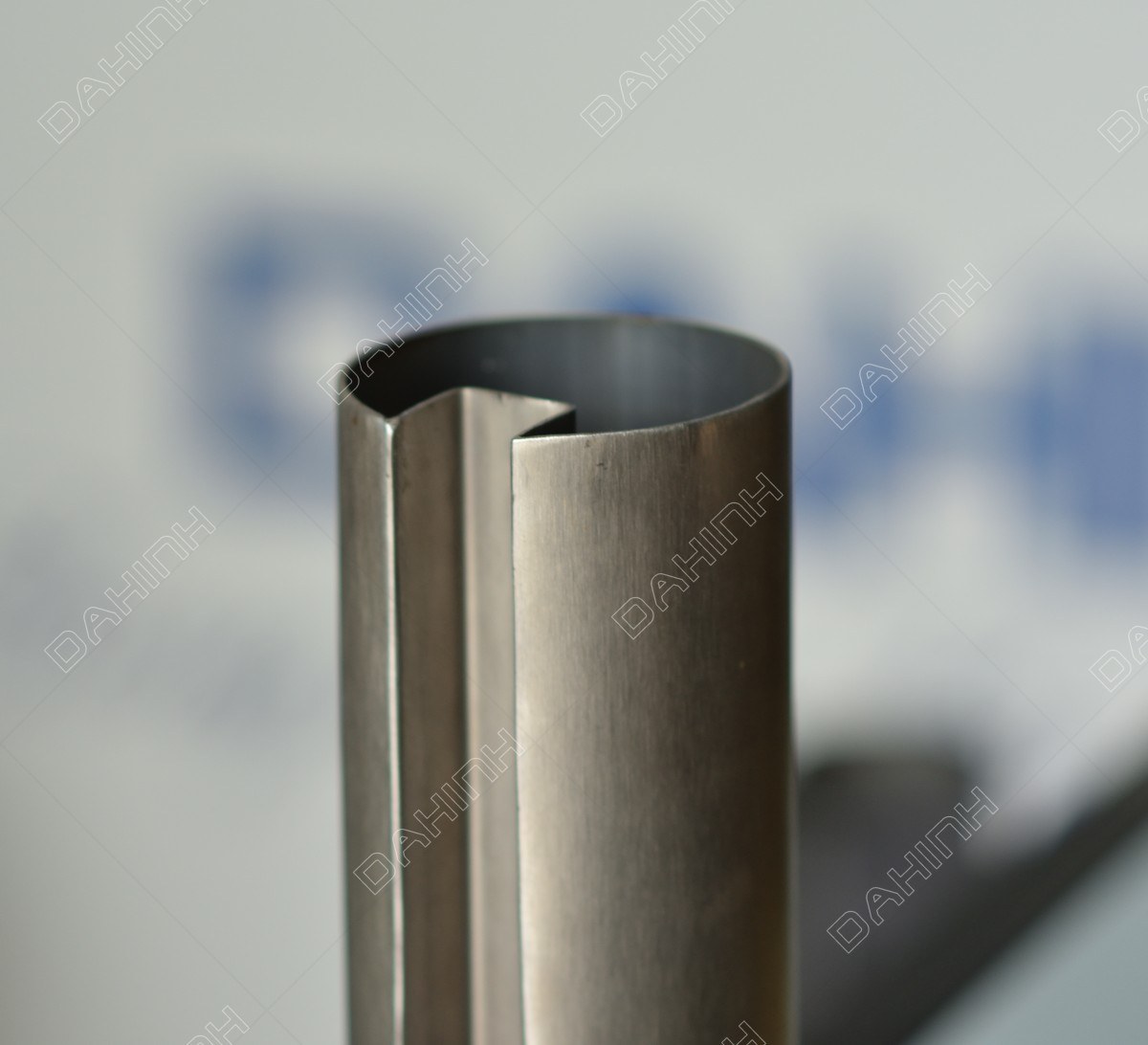 Gia công tay vịn inox tròn