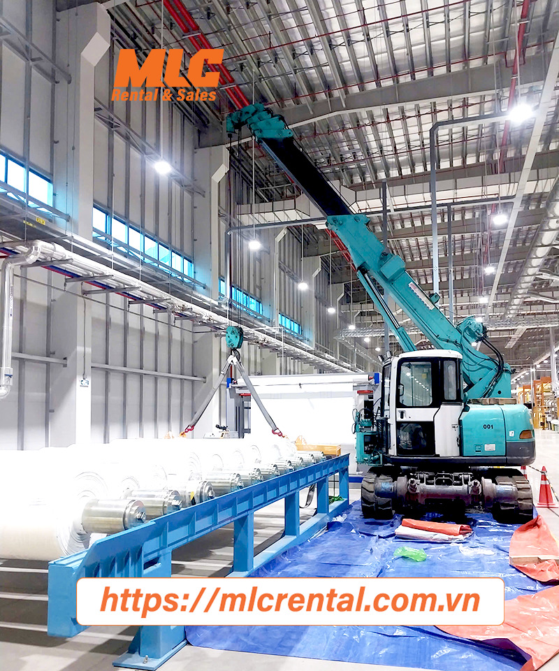 Cho thuê xe cẩu mini 4.9 tấn CK90UR