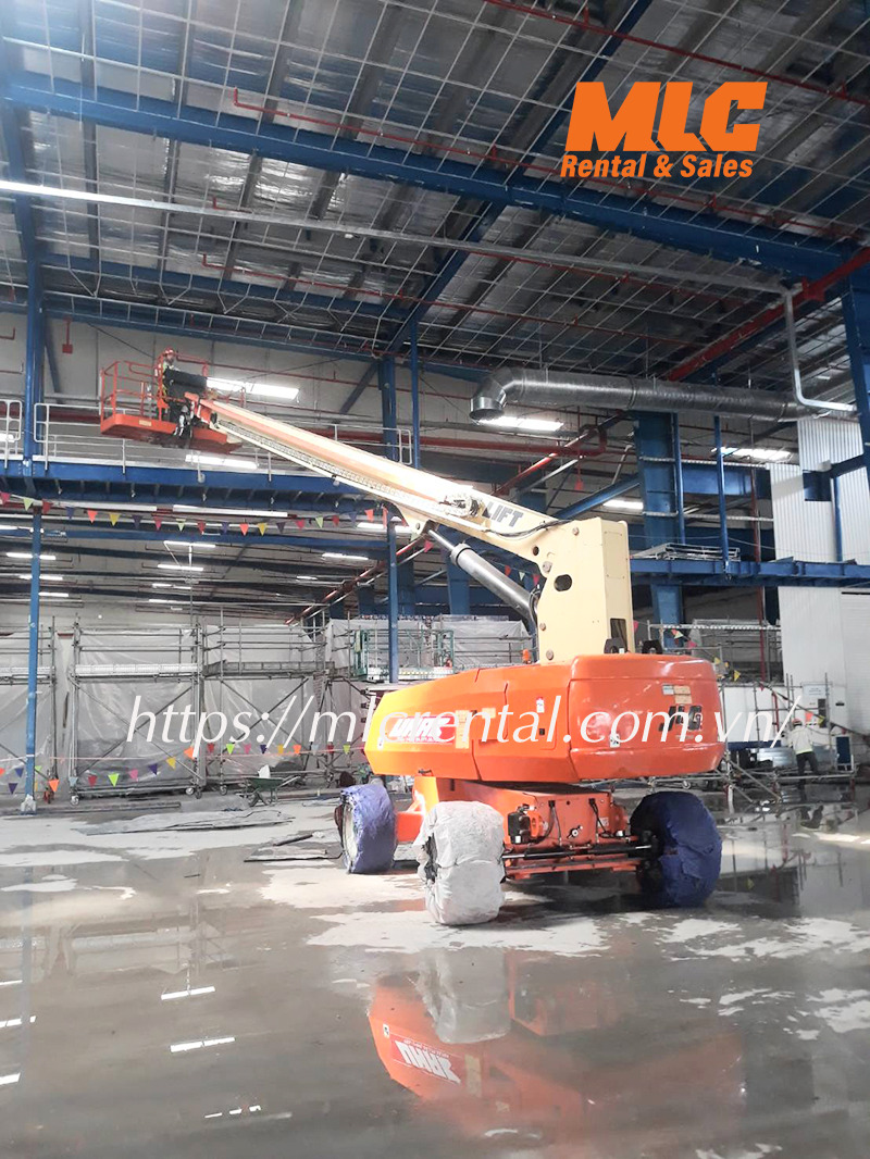 Cho thuê xe nâng người Z Boom 26m JLG800AJ - Cho Thuê Xe Nâng MLC - Công Ty TNHH MLC Rental