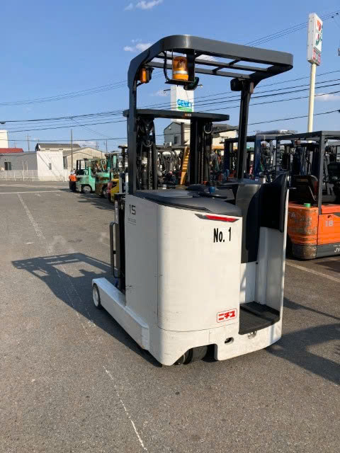 Xe nâng điện đứng lái hiệu Nichiyu 1,5T 2021