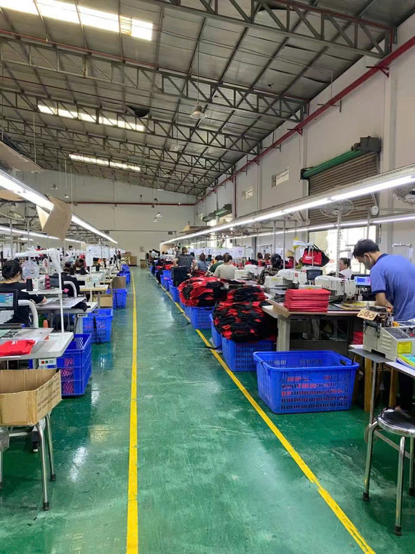 Xưởng sản xuất balo, túi xách