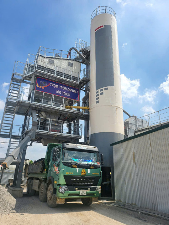 Hình ảnh thi công thực tế và trạm trộn