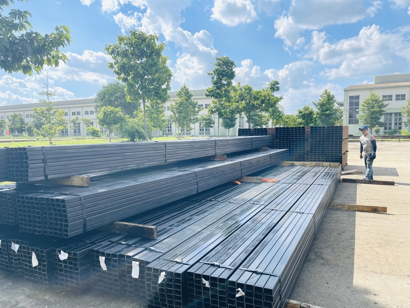 Thép hộp chữ nhật đen - Thép Phát Thiên Phú - Công Ty TNHH Đầu Tư Thương Mại Dịch Vụ Phát Thiên Phú