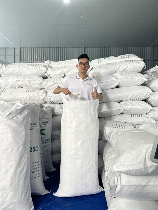 Nhà máy sản xuất cơm dừa công ty Tutilan