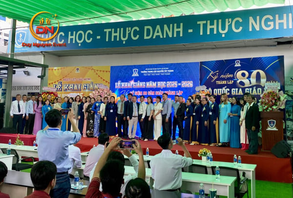 Tổ chức lễ khai giảng