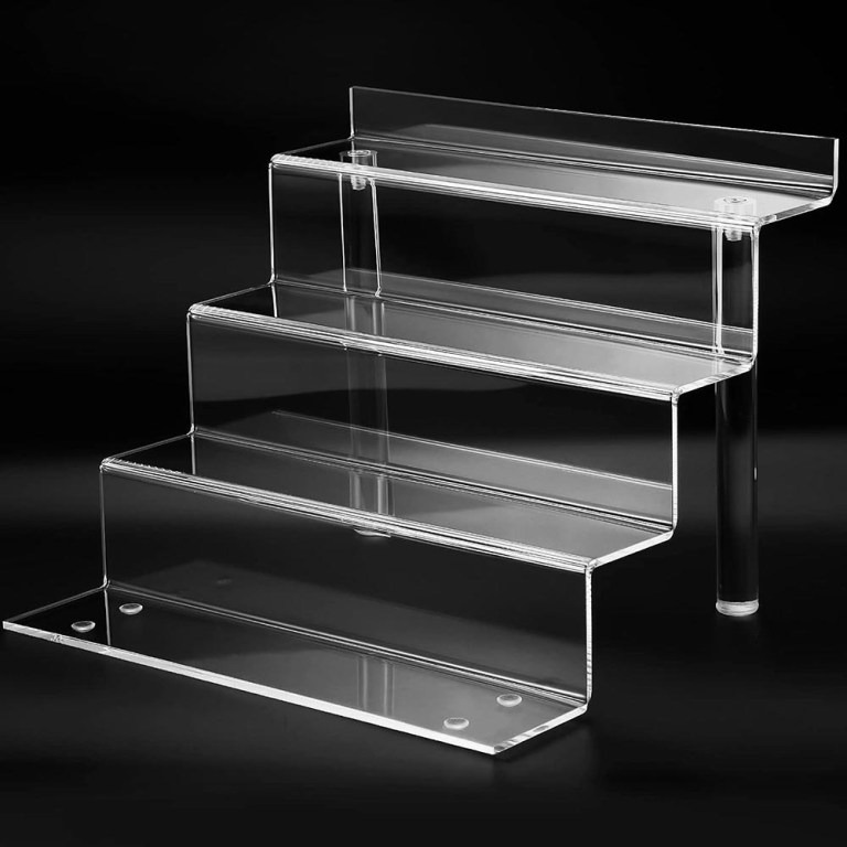Kệ trưng bày trang sức 3 tầng - Gia Công MiCa Dòng Chảy Việt Nam - Công Ty TNHH Dòng Chảy Việt Nam