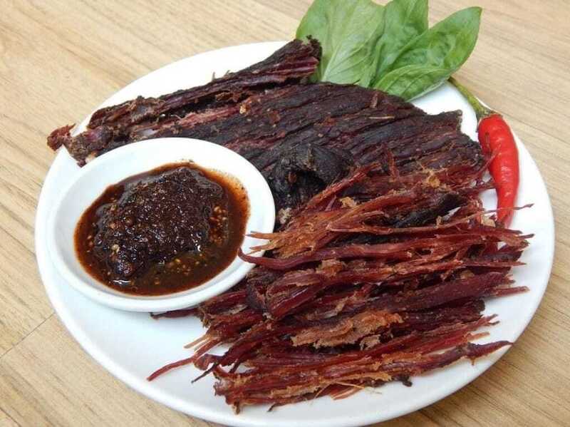 Thịt trâu hun khói