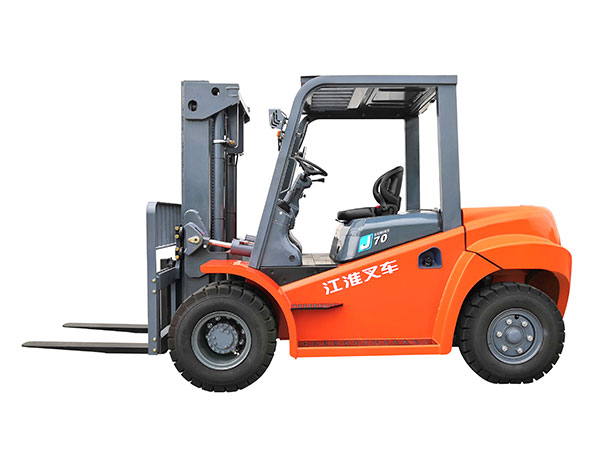 Xe nâng dầu 5 - 12 tấn - Xe Nâng Hàng Xing Yi - Công Ty TNHH Xing Yi