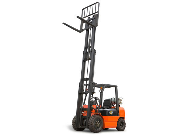 Xe nâng xăng 3 - 3.5 tấn - Xe Nâng Hàng Xing Yi - Công Ty TNHH Xing Yi