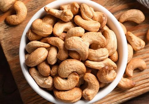 Hạt điều rang muối không vỏ - Nông Sản Gia Vị TH - Công Ty TNHH Xuất Nhập Khẩu Gia Vị TH