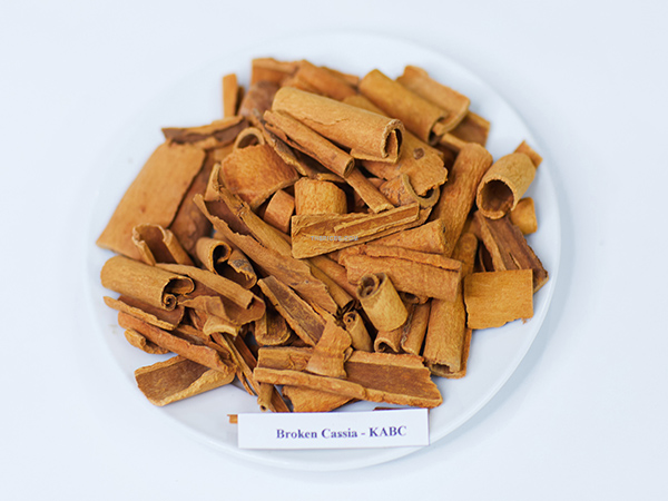 Quế vụn - Nông Sản Gia Vị TH - Công Ty TNHH Xuất Nhập Khẩu Gia Vị TH