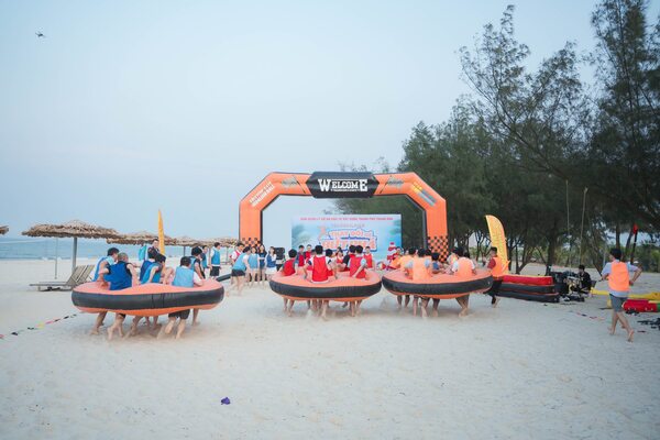 Tổ chức sự kiện team building