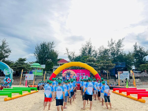 Tổ chức sự kiện team building