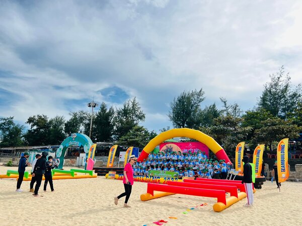 Tổ chức sự kiện team building