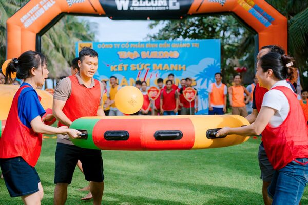 Tổ chức sự kiện team building