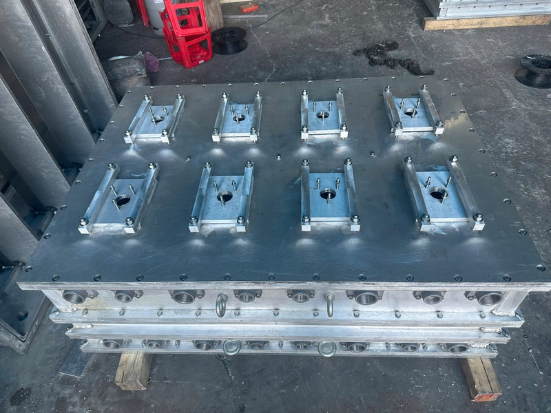 Khuôn bao hơi mũ bảo hiểm