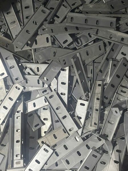 Đột dập nối máng cáp