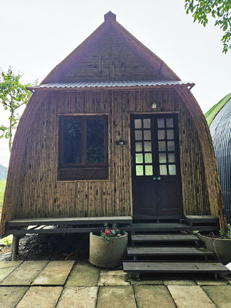 Bungalow trúc 106 (2 giường 1.6m x 2.2m) - Tràng An Royal - Hộ Kinh Doanh Phạm Phương Dung