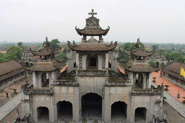 Nhà thờ Đá - Tràng An Royal - Hộ Kinh Doanh Phạm Phương Dung