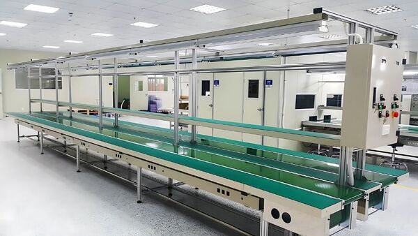 Bàn thao tác nhà xưởng