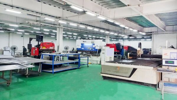 Xưởng gia công kim loại tấm