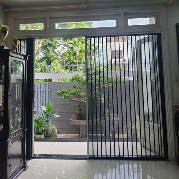 Cửa xếp lá nhôm chống muỗi, ngăn chuột, chó, mèo